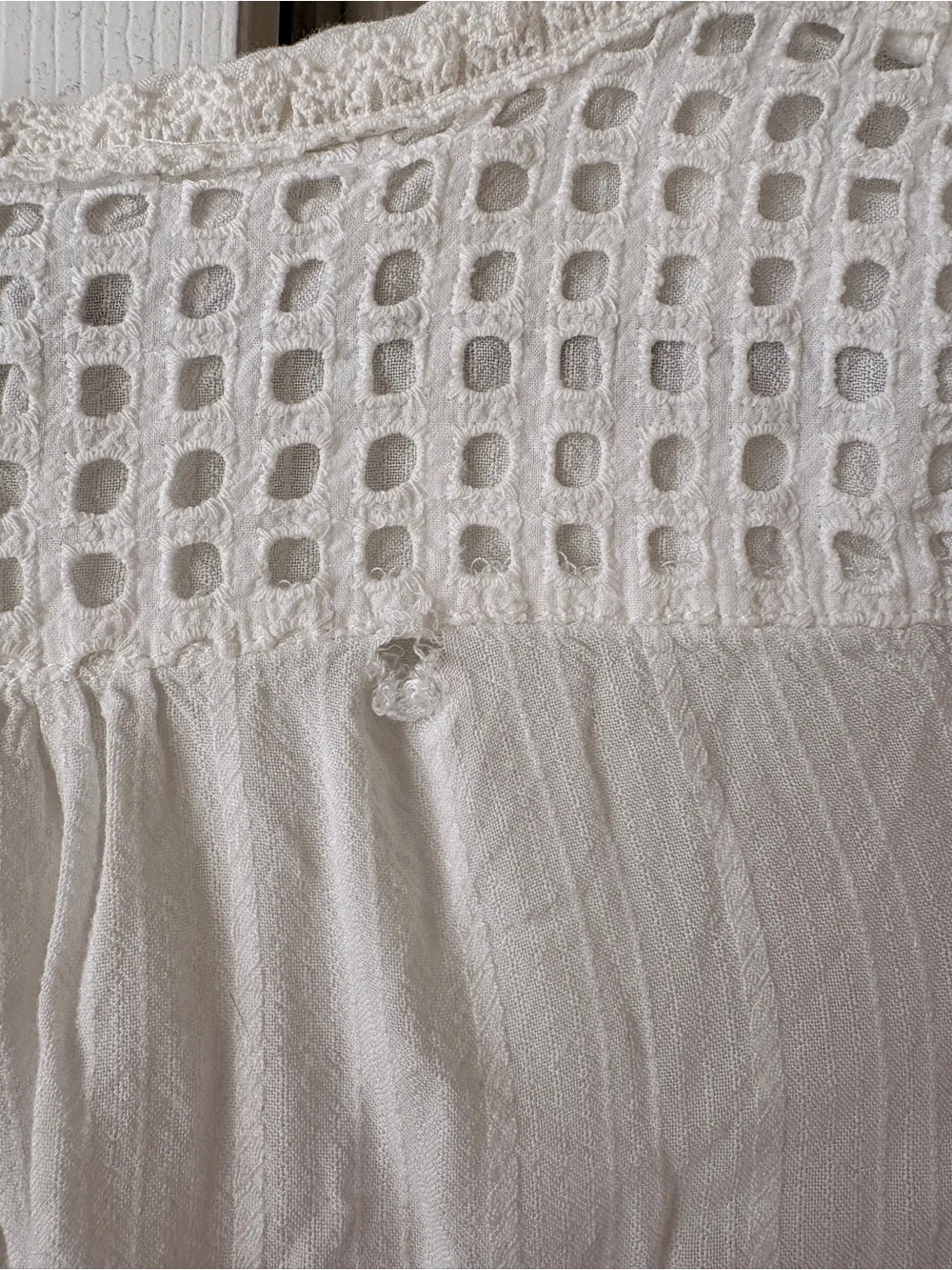 Knox Rose White Cotton Embroidered Peasant Blouse with Tassels - Picture 4 of 4